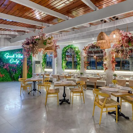 Hotel Illusion & Clubhotel - Adults Only 3*