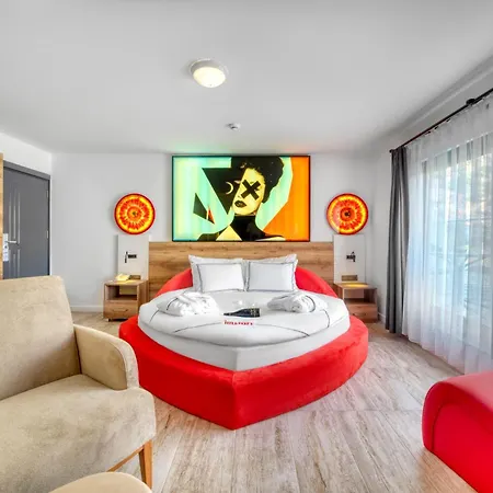 Illusion & Clubhotel - Adults Only Szálloda 3*