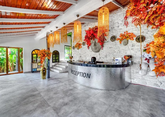 Illusion & Clubhotel - Adults Only Szálloda 3*