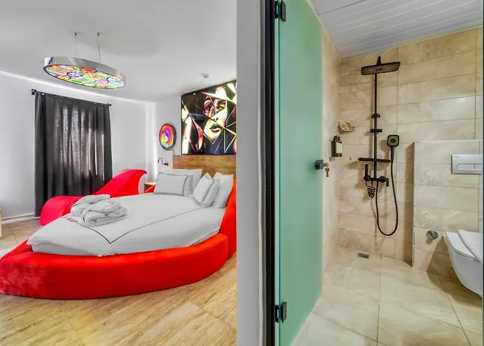 Illusion & Clubhotel - Adults Only