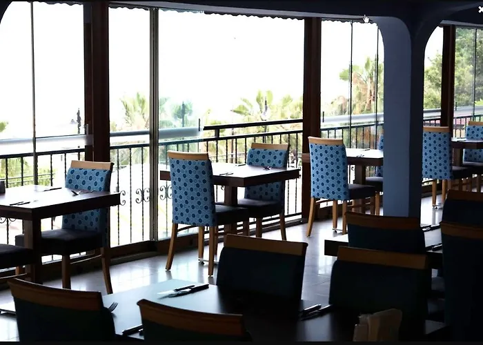 Illusion & Clubhotel - Adults Only 3*