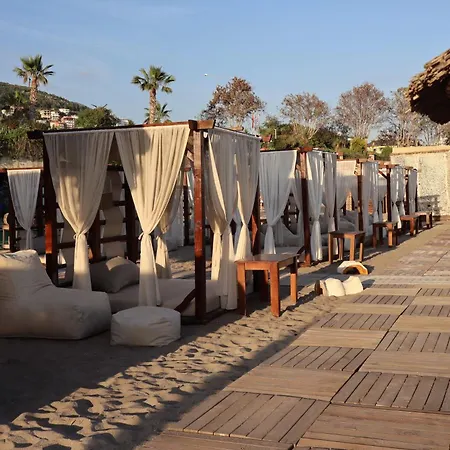 Illusion Beach & Clubhotel - Adults Only