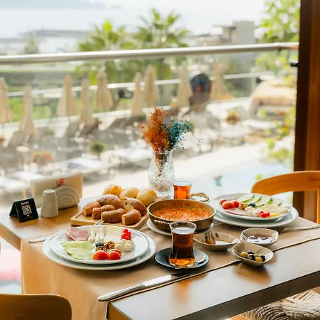 Illusion Beach & Clubhotel - Adults Only