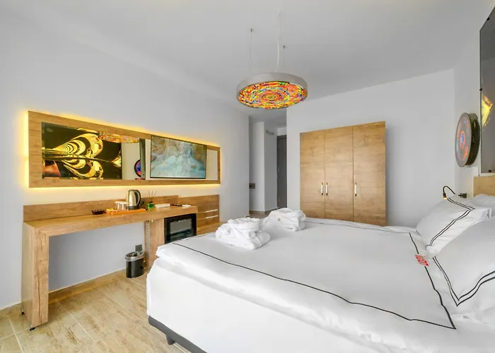 Illusion & Clubhotel - Adults Only Отель