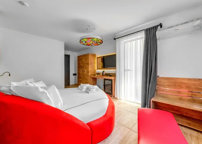 Illusion & Clubhotel - Adults Only Отель